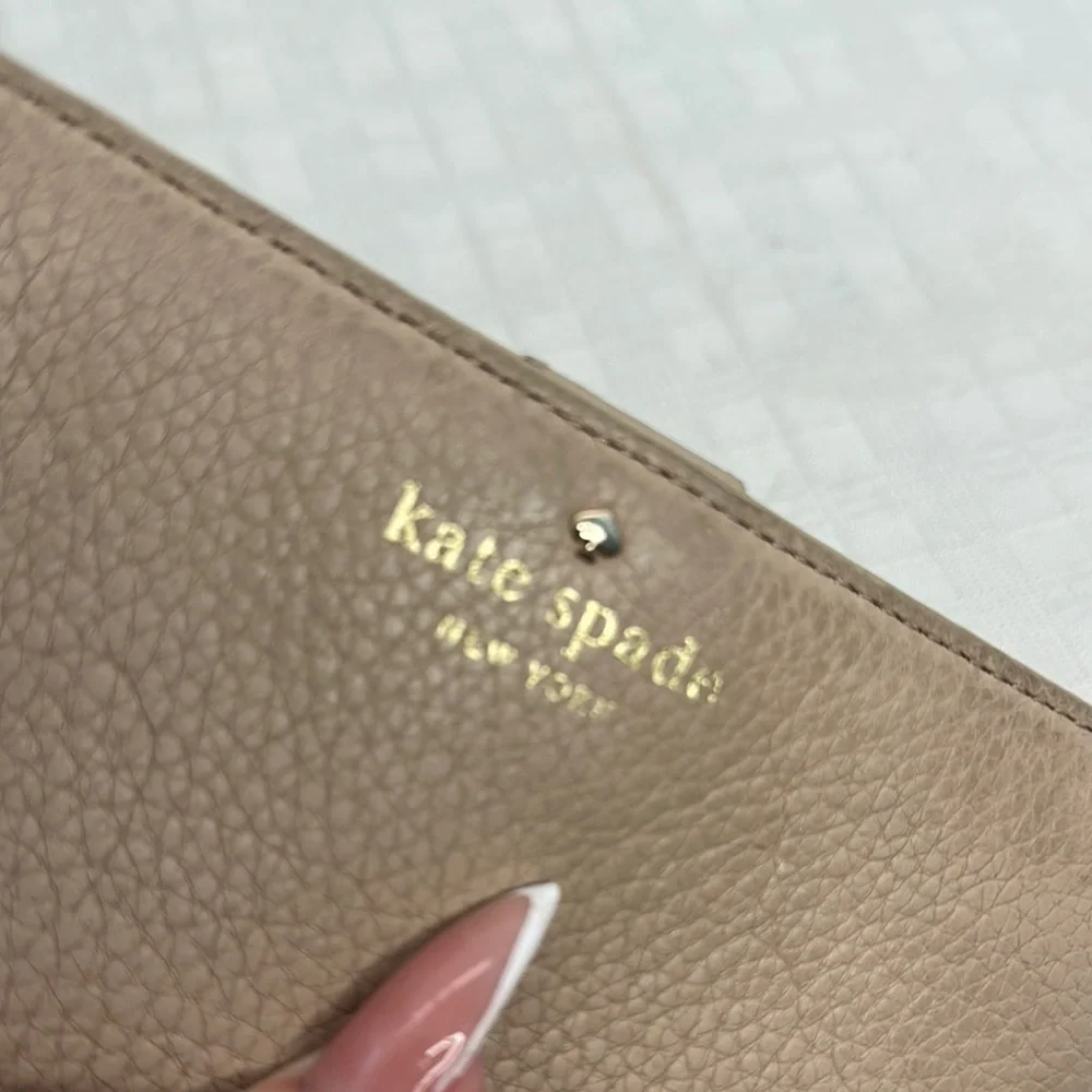 Kate Spade Grand Street Stacy wallet